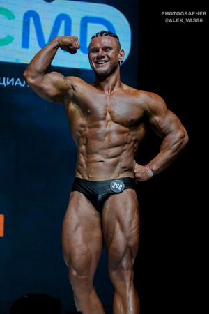 CLASSIC PHYSIQUE +178